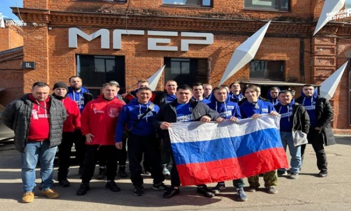 За год 1800 активистов «Молодой Гвардии Единой России» и «Волонтёрской Роты» прошли через гуммиссию на Донбассе и в новых регионах