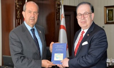 Cumhurbaşkanı Ersin Tatar, Emekli Tümamiral Cihat Yaycı ve Türk Degs Denetleme Kurulu Başkanı Av. Dr. Candaş Gürol’u kabul etti