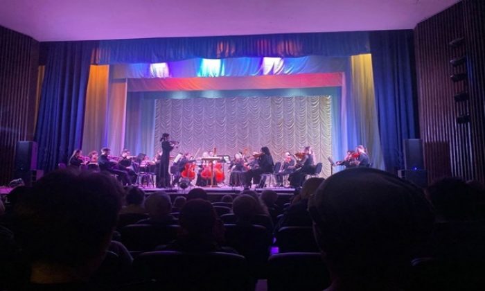 Birleşik Rusya, Murmansk bölgesinde SVO katılımcıları ve aile üyeleri için bir konser düzenledi