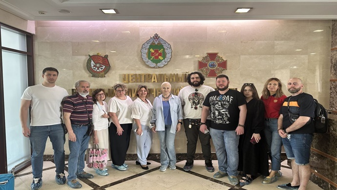 Doğu Moskova’daki Birleşik Rusya aktivistleri, P.V.’deki yaralı SVO katılımcılarına destek verdi. Mandrika