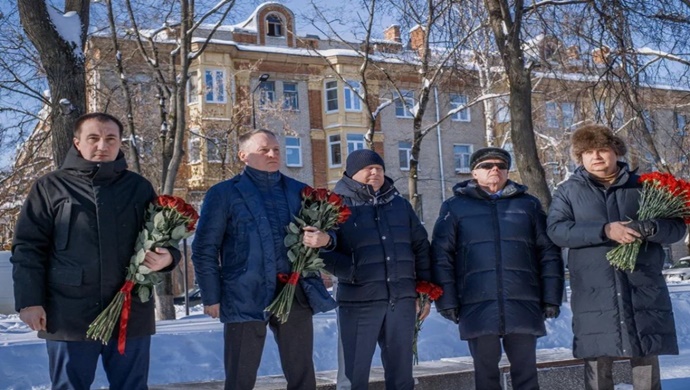 «Единая Россия» почтила память выдающегося советского авиаконструктора Олега Антонова