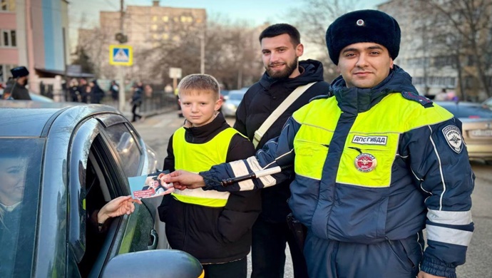 Депутаты «Единой России» рассказали водителям Железноводска Ставропольского края о безопасности дорожного движения